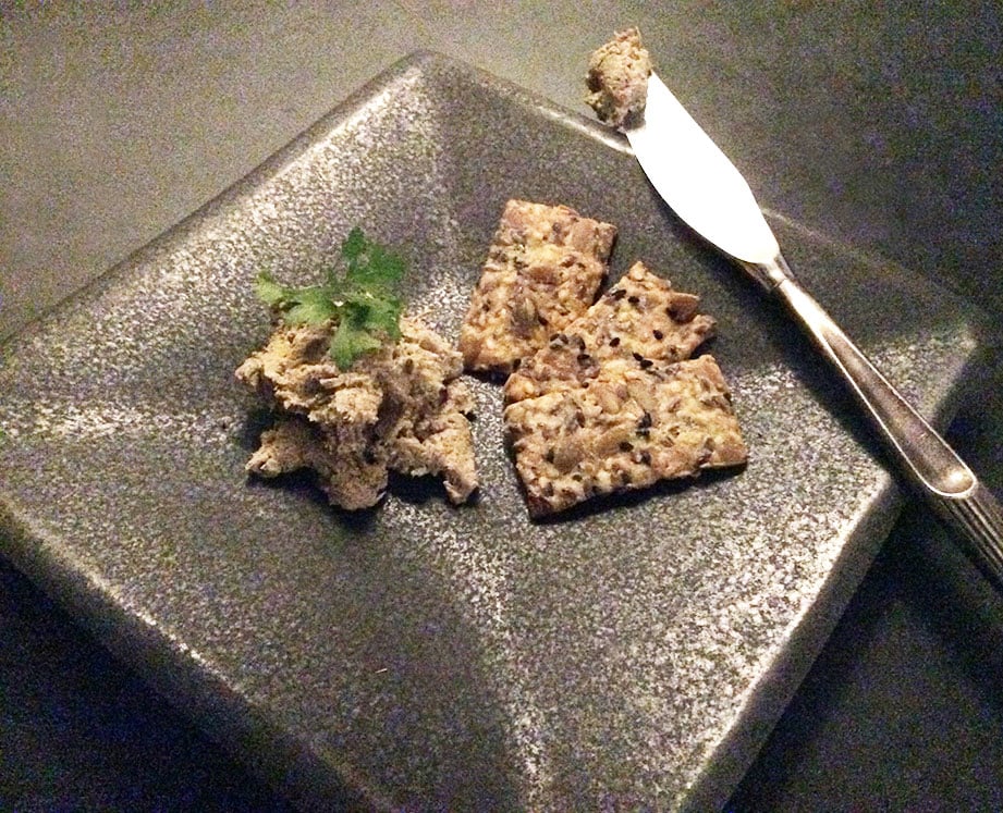 SVAMPEPOSTEJ AF TRAGTKANTARELLER